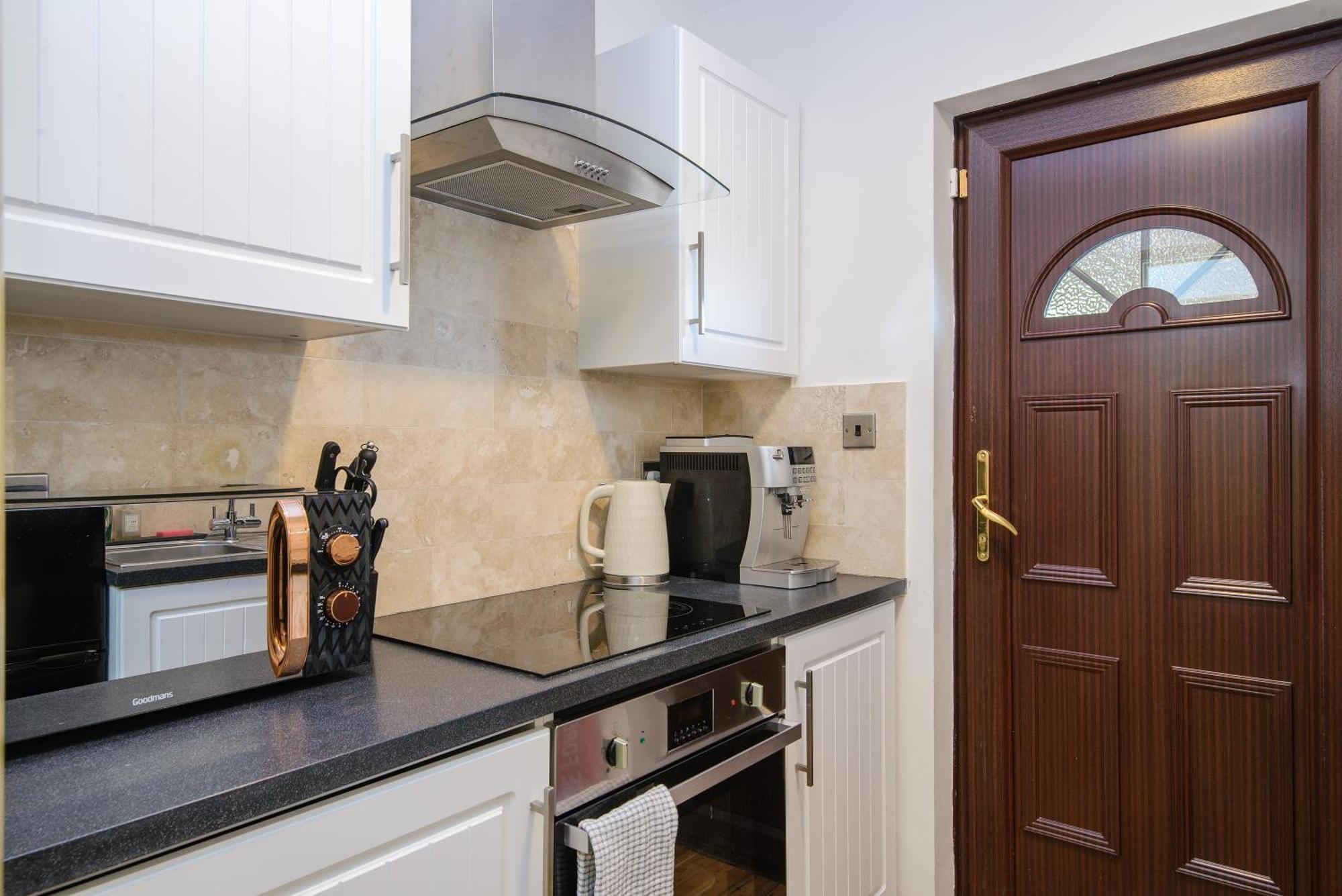 Deluxe 4 Or 5 Bed House With Hot Tub, Cinema Room Sleeps 15 Saffron Walden Exterior foto