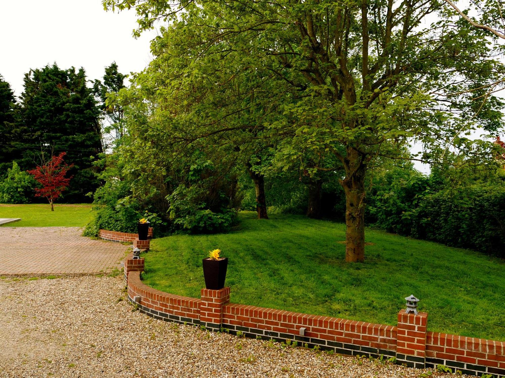 Deluxe 4 Or 5 Bed House With Hot Tub, Cinema Room Sleeps 15 Saffron Walden Exterior foto